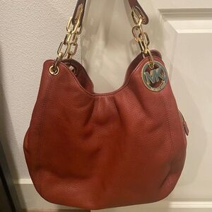 Michael Kors Lillie Pebbled Leather Shoulder Bag - with beautiful gold trim